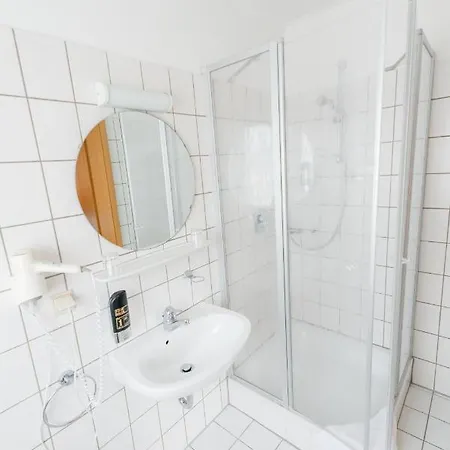 Rhoenhof Otel 3*
