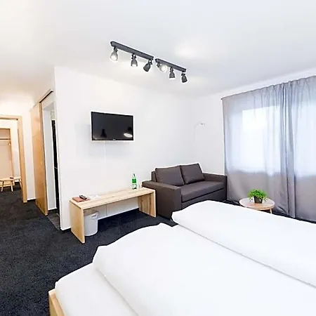 Hotell Rhoenhof 3*
