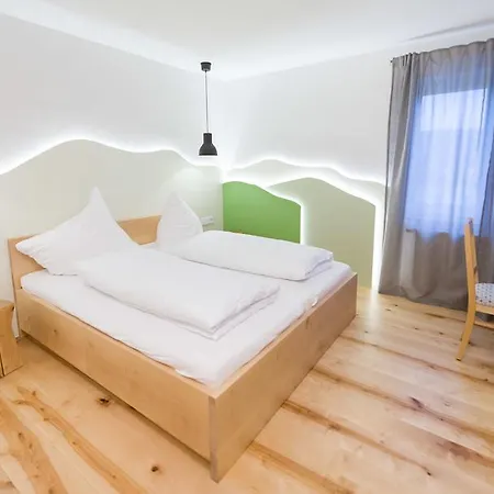 Rhoenhof Otel Hünfeld