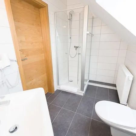 Otel Rhoenhof 3*